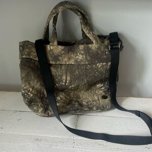 Lululemon nylon crossbody